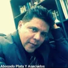 Abogado Roberto G. Plata Alvarado.