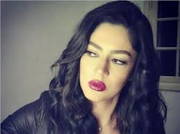 كشفت الفنانة المصرية ندى موسى عن كواليس الجزء الثالث من مسلسل حكايات بنات. Ù†Ø¯Ù‰ Ù…ÙˆØ³ÙŠ Ù‡Ø¬Ù…Ø© Ù…Ø±ØªØ¯Ø© Ø¥Ø¶Ø§ÙØ© Ù„ØªØ§Ø±ÙŠØ®ÙŠ Ø§Ù„Ù…Ù‡Ù†Ù‰ Ø¨ÙˆØ§Ø¨Ø© Ø£Ø®Ø¨Ø§Ø± Ø§Ù„ÙŠÙˆÙ… Ø§Ù„Ø¥Ù„ÙƒØªØ±ÙˆÙ†ÙŠØ©