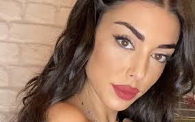 View the profiles of people named giulia urso. Wfpckyixpqeozm