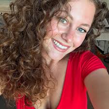 Ciao Spunte Blu, vi scrivo per raccontarvi questa situazione in cui mi sono  trovato in cui sono stato giudicato negativamente da una ragazza solo ed  esclusivamente per il mio piede, o meglio