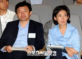 국민의힘 중진 의원들 사이에서는 경륜 없는 어린 정치인이 대표가 되면 대통령 선거를 치르기 힘들다는 우려와 함께. í¬í†  ë‚˜ëž€ížˆ ì•‰ì€ ì›í¬ë£¡ ë‚˜ê²½ì› ì˜ì› ë§¤ì¼ê²½ì œ