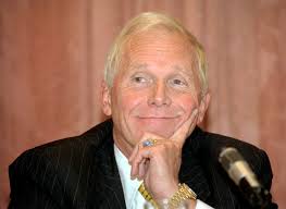 Albert J. Dunlap, Tough Executive Known as Chainsaw Al, Dies at 81