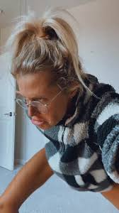 Ivy Jacobs (@ivyjacobs)