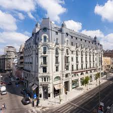 Such a lovely place, such a lovely place. Din ParaginÄƒ La Patru Stele Cum A Redevenit Hotel CiÈ™migiu Perla Coroanei Revista Cariere