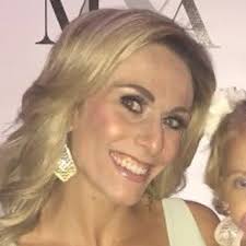 Danielle LaRosa- Mom Life