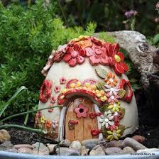 Gartner Gesucht Wer Richtet Meinen Garten Keramik Fleury Keramik Fur Haus Und Garten Feen Haus Basteln Kleine Kerzen Topferhandwerk