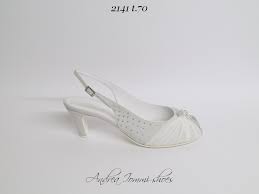 Tanti outfit ma un paio di scarpe da portare dalla mattina alla sera cerimonie comprese. Scarpe Sposa Basse Categoria Scarpe Da Sposa Basse