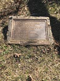 It's Not THAT Scary: A Cemetery Is A Great Place To Visit