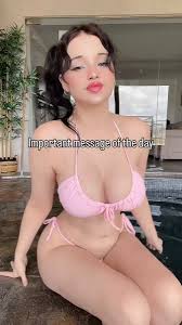 Hidori Rose Cosplays Video on X