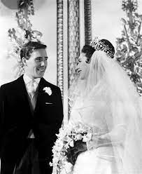 Choose a wedding bouquet suitable for every season one of the most important accessories for the bride is the wedding bouquet , it is a nice reason to be happy for you, but also for the ladies, who are waiting for a sign. Royal Wedding Flowers And High Society Bouquets Through The Ages High Society Wedding Wedding Wedding Flowers