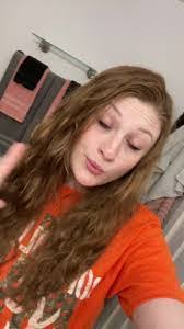 Amelia Rowan's Instagram, Twitter & Facebook