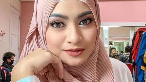 Ini alasan nathalie holscher hapus semua foto sule, nathalie sempat bahas pisah. Sahur Not With Sule Nathalie Holscher Asked To Go Home Netral News