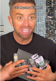 Our girl @rachelnugent40 is keeping her tan topped up using #10secondt...