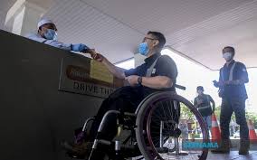 Golongan orang kurang upaya (oku) kini bukan sahaja mampu menonjolkan kejayaan mereka sebagai penjawat awam malahan dalam bidang keusahawanan. Tinta Minda Bernama Islam Santuni Golongan Orang Kurang Upaya Oku