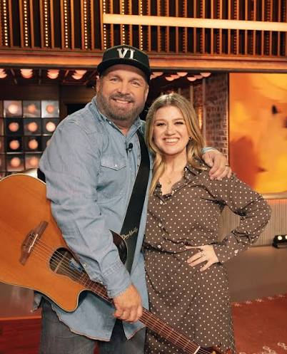 Tune in today for an extra special Gratitude with Garth Brooks hour!