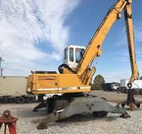 Liebherr 932 Material Handler with Grapple and Magnet ...
