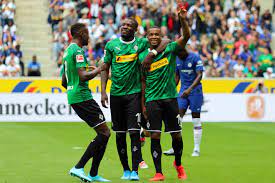 M'gladbach (bundesliga) current squad with market values transfers rumours player stats fixtures news. Borussia Monchengladbach Trainer Marco Rose Gegen Schalke Mit Drei Neuen Strobel Verletzt