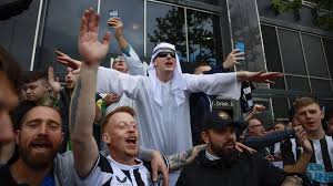 Es ist die heimspielstätte des fußballclubs . Ubernahme Durch Saudi Arabien Newcastle United Milliardenschwer Und Unkritisch