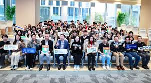 港大计算与数据科学学院首推双校区教学，逾200学生本学期赴沪学习 ...