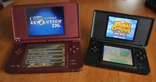 It features larger screens with wider view angles, improved battery life, and a greater overall size than the original dsi. First Look Nintendo Dsi Xl Techcrunch