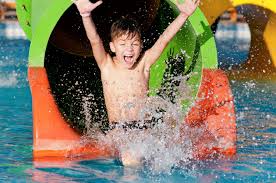 Ancien concessionnaire des manèges du jardin d'acclimatation, roger sacreste et sa famille reprennent le parc en 2008 3. Les Meilleurs Parcs Aquatiques De France