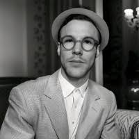 200+ profils pour “Badoud”