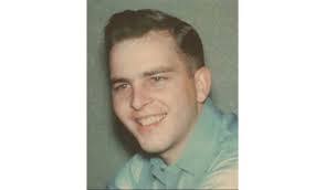 Douglas Seifert's Instagram, Twitter & Facebook