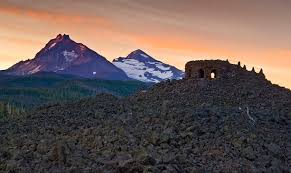 There is a hot tub and grilling area. Summer Fun On Oregon S Mckenzie River Travel Oregon