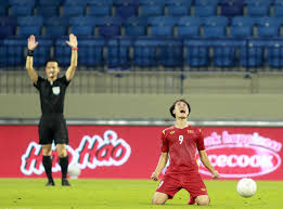 Next sports | mới đây, hà nội fc đã chính thức công bố bản hợp đồng mới bùi tấn trường. M2xynn5f2dboim
