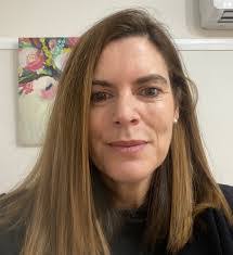 Tracy Macfarlane's Instagram, Twitter & Facebook