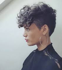 Les astuces maquillage avec une coupe de cheveux courte. Epingle Sur Short Hair