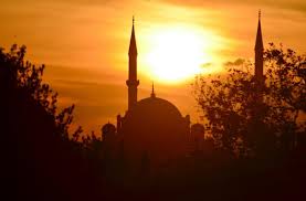 Der gouverneur von istanbul ali yerlikaya gab bezüglich der taksim moschee die bewertung „möge es unserem. Die Funf Schonsten Moscheen In Istanbul Fernsuchtblog De