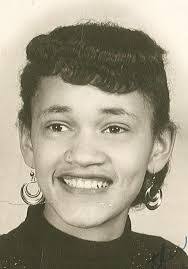 Elise Bonner's Instagram, Twitter & Facebook