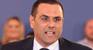 Ian Castaldi Paris replaced