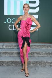 In 2003, dion signed a deal with coty, inc. 45 Photos Of Celine Dion S Best Looks Ever Celine Dion S Fashion Evolution