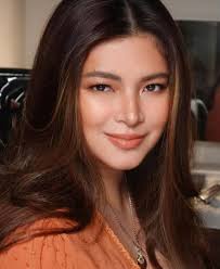 Showbiz Updates Vlogs added a new...