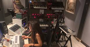 Jan 19, 2011 · r/edmproduction: Sooski Music Producer Writer Studio London Soundbetter