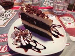 Ricetta brownies, una ricetta strepitosa per preparare un brownie al cioccolato facile e veloce, pronto in brownies ricetta straordinaria, tra i dolci con cioccolato fondente più famosi al mondo, preparato. Brownie Cheesecake Picture Of America Graffiti Diner Restaurant Forli Tripadvisor