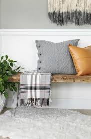The Easiest Diy Live Edge Bench Rustic Bedroom Benches Modern Rustic Bedrooms Country House Decor