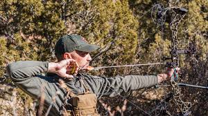 Bowhunters Increase Your Accuracy In The Offseason Gohunt Are you wanting to find the best anchor point for drawing a bow? gohunt