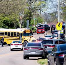 Its eight bordering states are alabama, arkansas. Usa Schusse An Highschool In Tennessee Verdachtiger Erschossen Welt