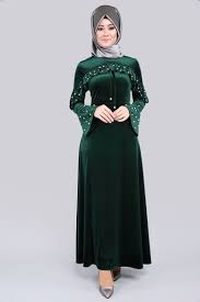 Yeni Urun Firfiri Incili Tesettur Kadife Elbise Zumrut Urun Kodu Bnm00272 119 90 Tl Basortusu Modasi Musluman Modasi Abaya Tarzi