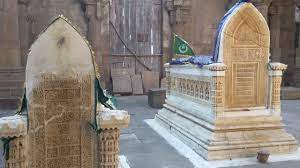 Batu nisan maulana malik ibrahim di gresik berangka tahun. Jejak Kota Cambay India Di Tanah Aceh Sampai Ke Gresik 4 Kumparan Com