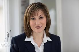 Karen Tyrell's Instagram, Twitter & Facebook