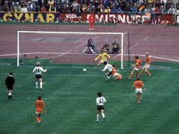 Wann fand die erste fußballweltmeisterschaft statt? Wm News Wm 1974 Als Holland Im Finale Baden Ging