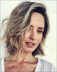 15 fabulos frau frisuren fur 2019 2020 trend bob frisuren 2019 haare haarschnitt frisuren kurzhaarfrisuren trendfrisuren haar styling frisuren bob haare