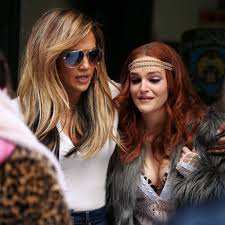 Then someone hands you a stack of bills and tells you to stuff it in jennifer lopez's thong. Jennifer Madeline On The Set Of Hustlers In Nyc Jennifer Lopez Hair Jlo Hair Jennifer Lopez