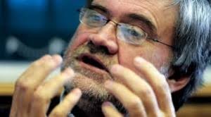 Vat vyf, Wannie Carstens: Nuutverkose voorsitter van die SA Akademie vir  Wetenskap en Kuns : Versindaba