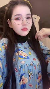 Thực hiện xu hướng ốm mặt nhỏ xíu xiu