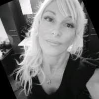 Patricia Leininger's Instagram, Twitter & Facebook